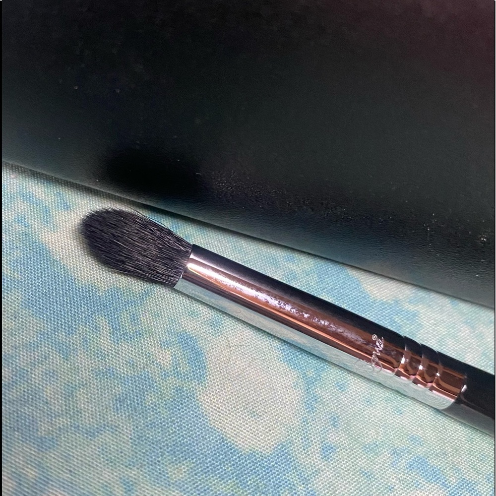 Sigma Beauty •Small Tapered Blending Brush• E45